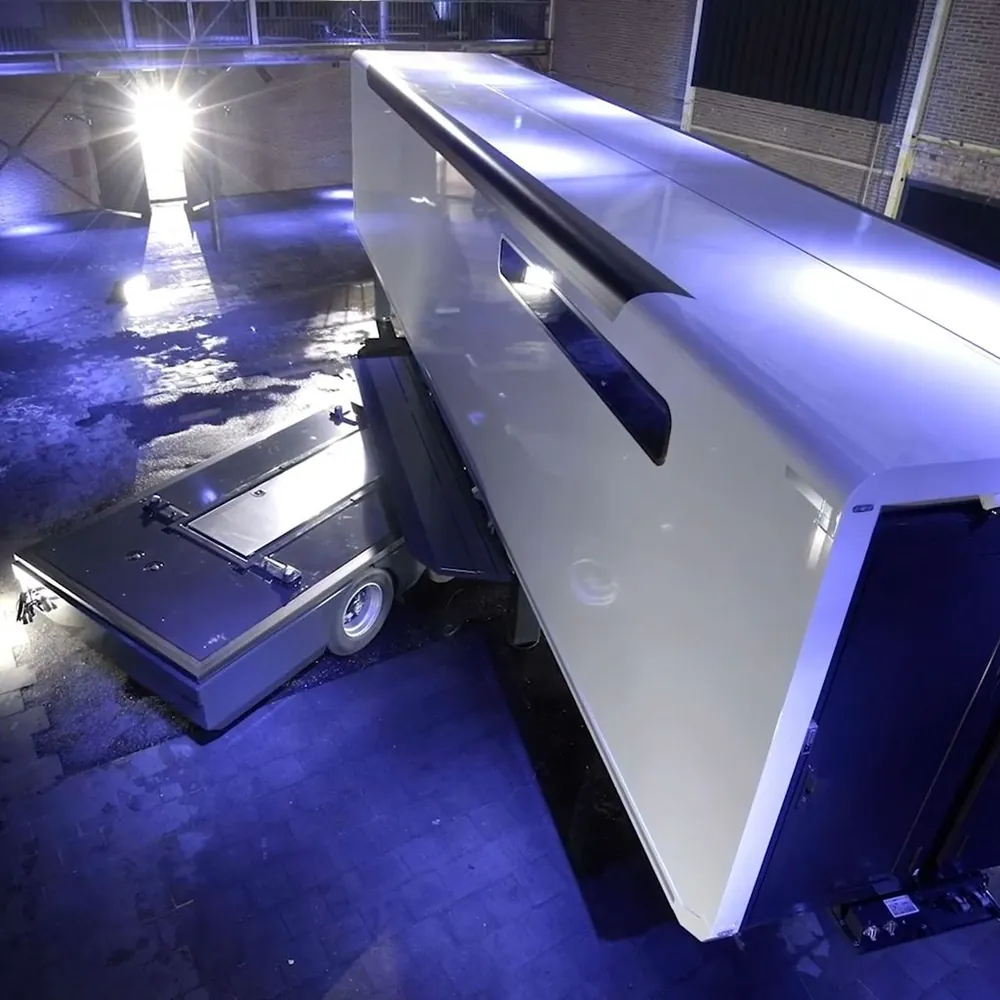 Mobiele CT-scan unit video - foto Mike Tekst & Beeld
